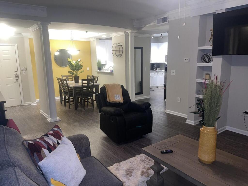 Appartement Luxury 5 Star Living In Buckhead Right Next To Lenox And Phipps Mall